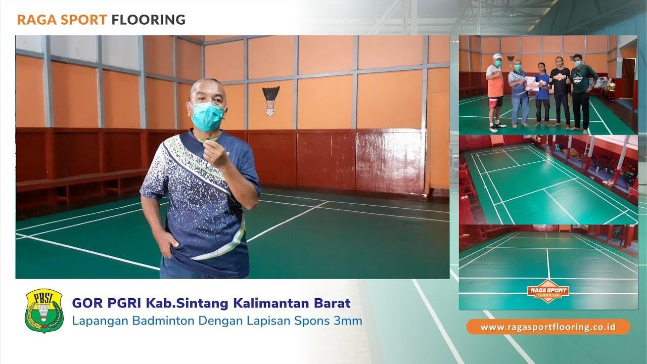 Pembuatan Lapangan Badminton di Sintang Kalbar